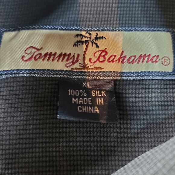 Tommy Bahama Shirt Men XL Black 100% Silk Hawaiian Aloha Tiki Bar Button Up - Picture 4 of 13